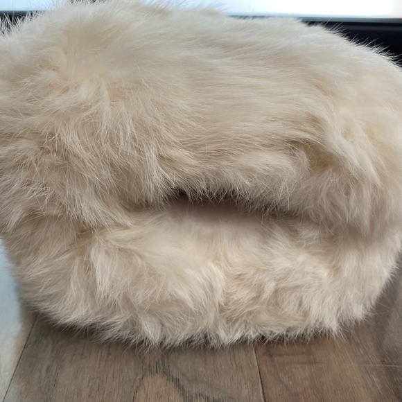 Excellent Condition Vintage Real Fur Hand Muff - Picture 5 of 8